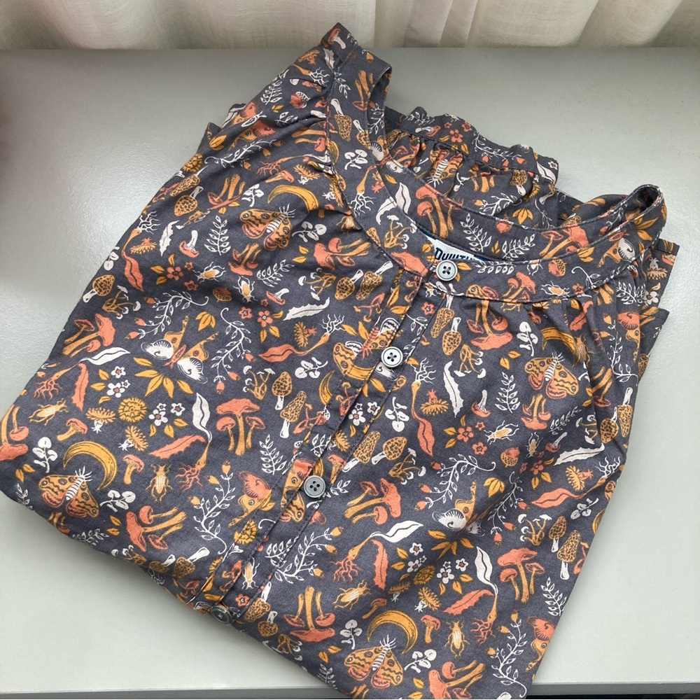 Duluth Women’s XL Printmaker Patterned Button-Up Shirt Mushrooms and Moths